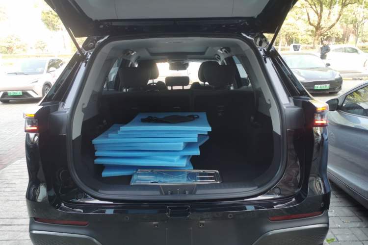 Used Chery Fengyun T8 2025 1.5T 130 km Comfort Edition 5-Seater
