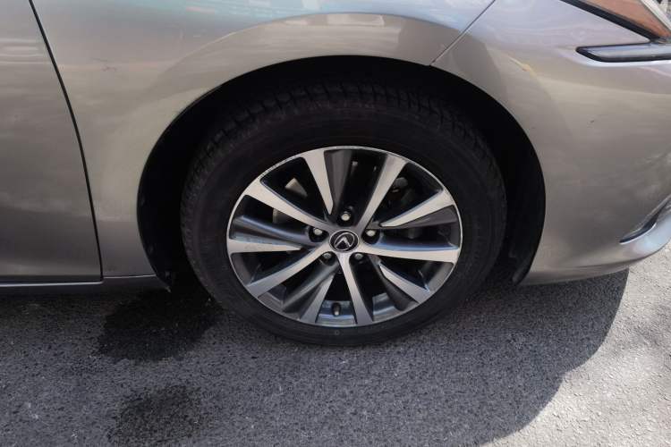 Used Lexus ES 2020 200 Excellence Edition
