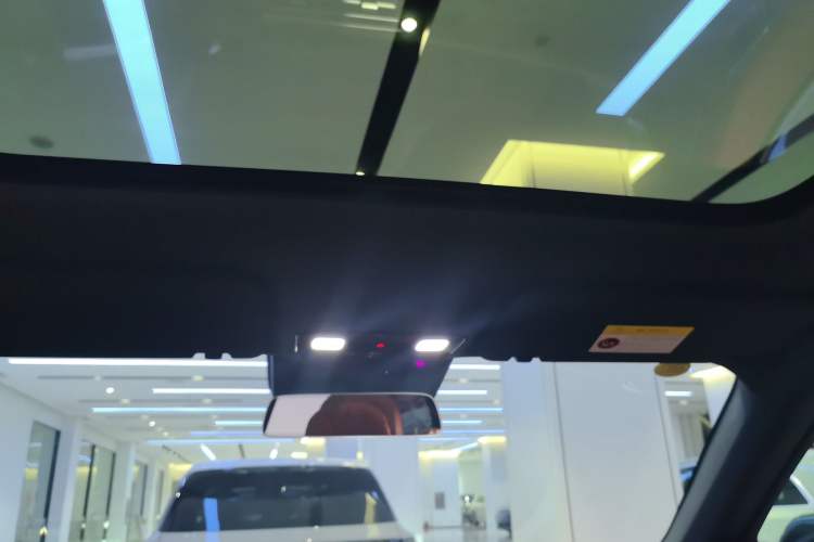 Used Li Auto L6 2025 Pro Smart Refresh Edition Headliner