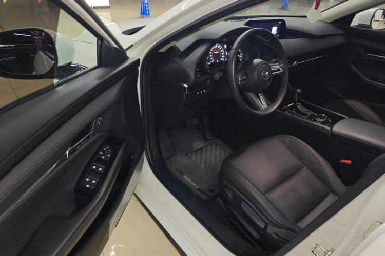 Used Mazda 3 Axela 2023 2.0L Automatic Zhiya Edition
