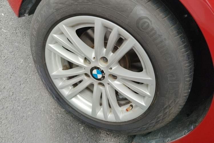 Used BMW 3 Series 2015 316Li Fashion Model Left Front Wheel Hub