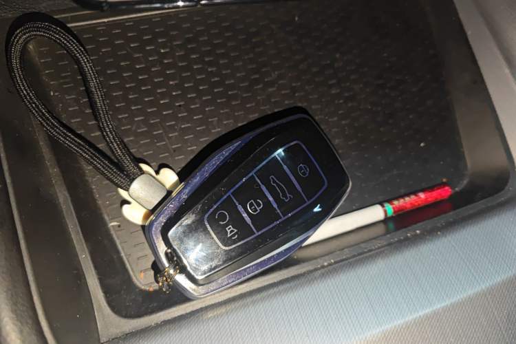 Used Geely Auto Preface 2021 Revised Version 2.0TD Luxury Edition Vehicle Key