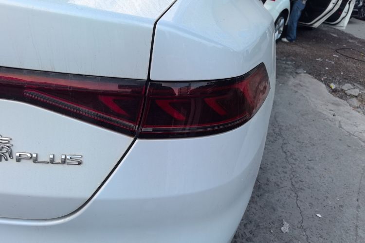 Used BYD Qin PLUS 2021 DM-i 120KM Flagship Model
