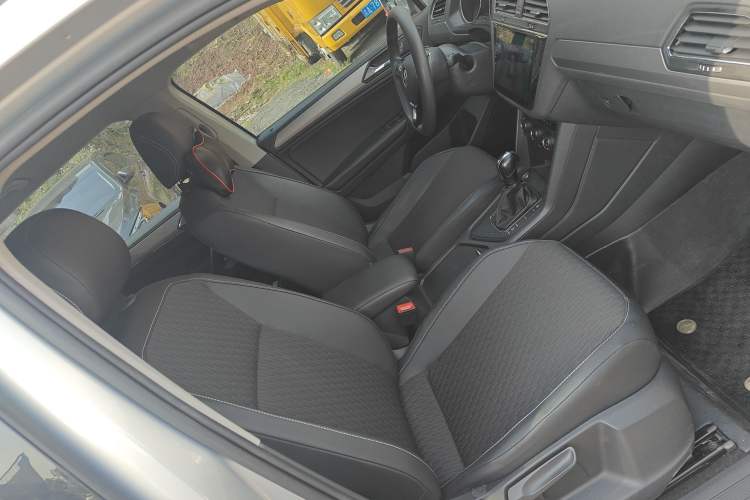 Used Volkswagen Tiguan L 2018 330TSI Automatic Two-Wheel Drive Luxury Edition
