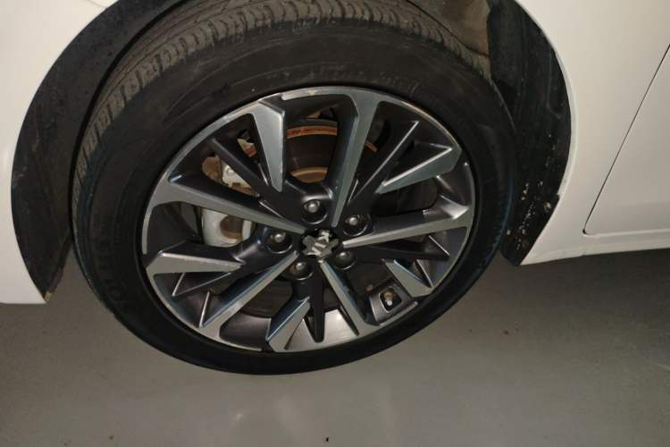 Used Kia K3 2021 1.5L CVT Youth Edition Left Front Wheel Hub