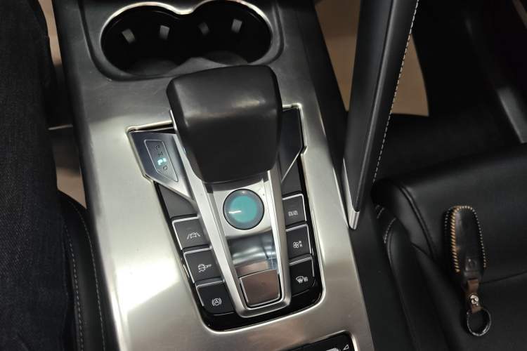 Used BYD Song Pro 2019 1.5T Automatic Luxury Model Gear Lever