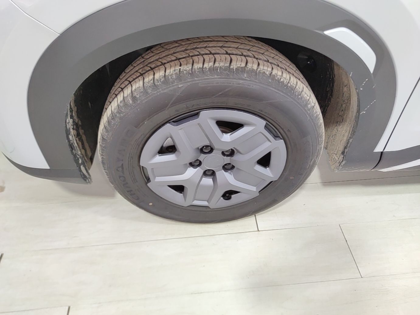BYD Yuan UP 2025 Model 301KM Leading Version — снимка 10
