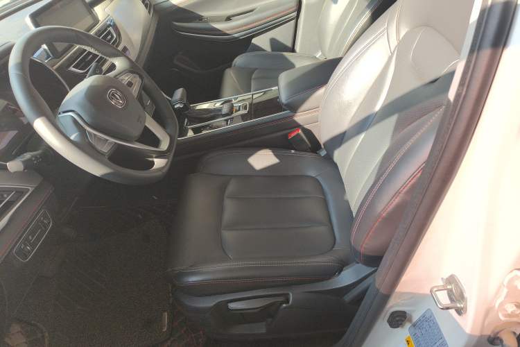 Used Changan CS75 2020 280T DCT Luxury Model China VI Standard