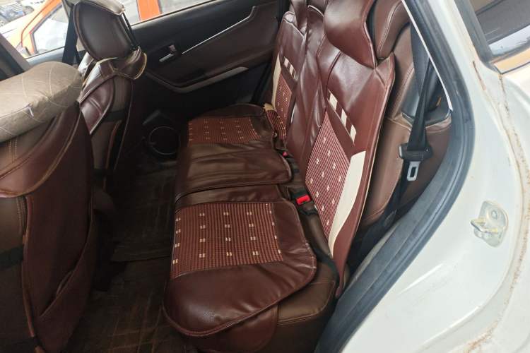 Used Land X5 2016 Plus 1.5T CVT Leading Edition Left Rear Seat