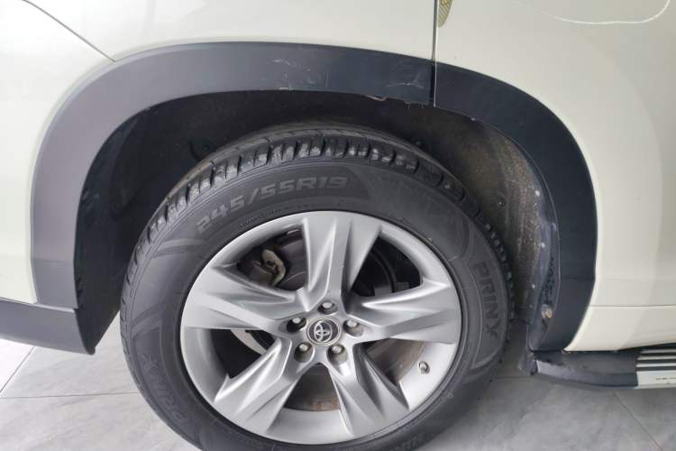 Used Toyota Highlander 2017 2.0T Four-Wheel Drive Luxury Edition 7 Seats