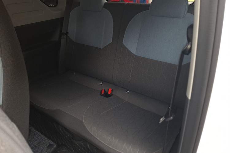 Used Geely Galaxy Panda 2024 Panda Mini 200km Endurance Bear Left Rear Seat