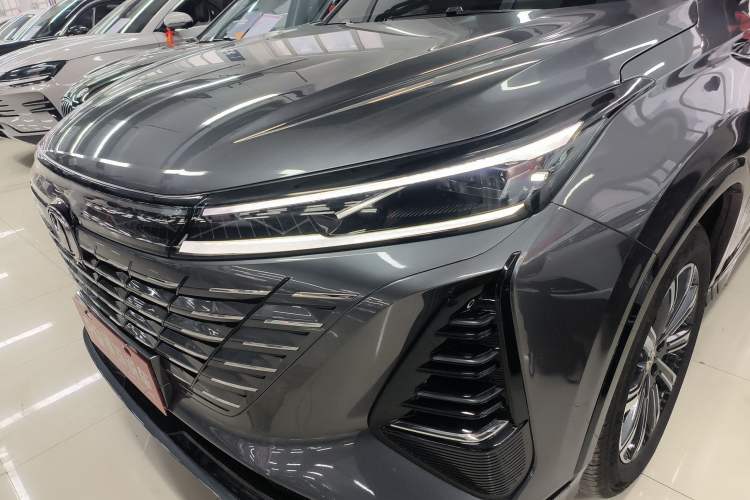 Used CHANGAN CS75 PLUS 2024 3rd Generation Champion Edition 1.5T Intelligent Drive Dynamic Model