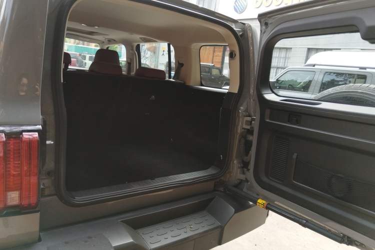 Used Tank 300 2025 2.4T Diesel Version Trunk