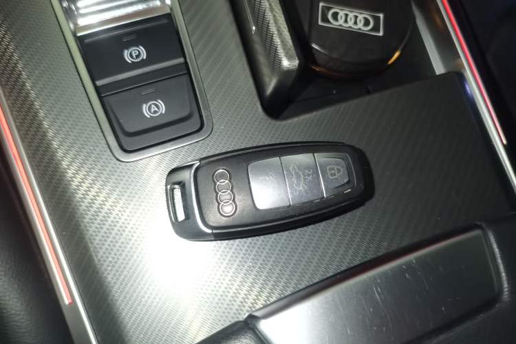 Used Audi A6L 2019 40 TFSI Luxury Prestige Edition
