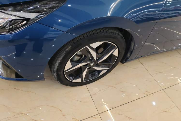 Used Hyundai Elantra 2022 1.5L CVT LUX Prestige Edition
