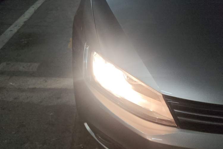 Used Volkswagen Sagitar 2012 1.4TSI Automatic Fashion Edition
