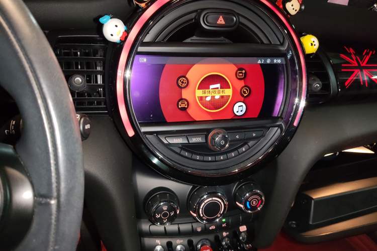 Used MINI 2018 1.5T COOPER Classic Edition Five-Door Version
