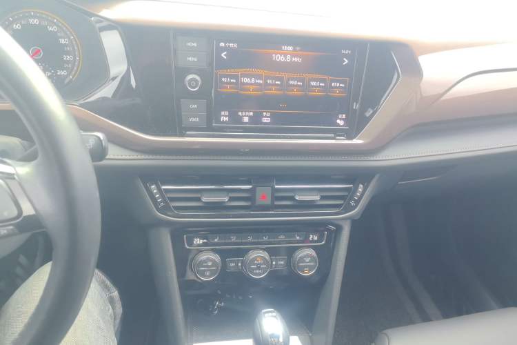 Used Volkswagen Tharu 2019 280TSI Two-Wheel Drive Luxury Version China VI Standard Audio And AC Panel