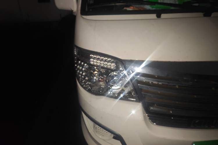 Used King Long Golden Way 2022 2.2L Jiemu Van Flat-Top V22H
