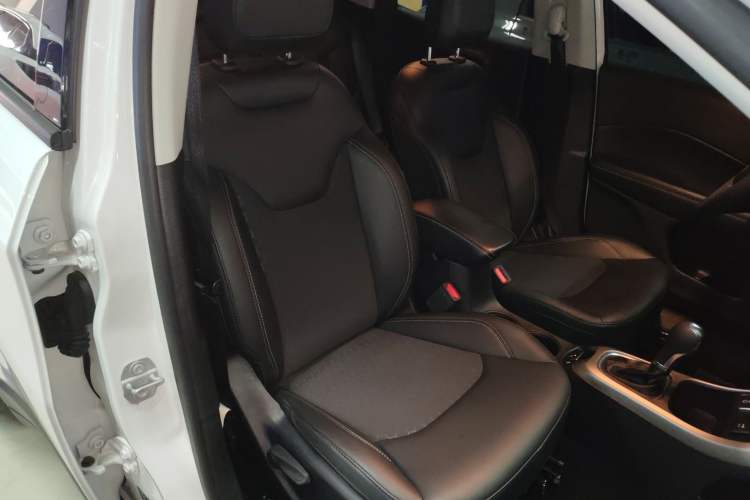 Used Jeep Compass 2019 220T Automatic Enjoyment Version
