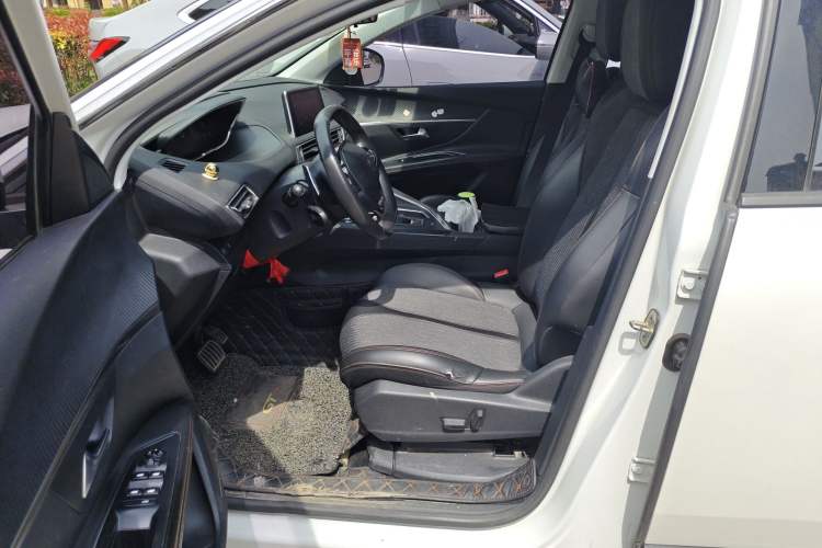 Used Peugeot 4008 2017 350THP Elite Edition Left Front Seat