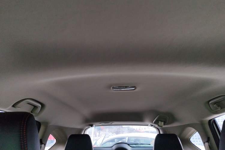 Used Honda CR-V 2016 2.0L Two-Wheel Drive Classic Edition Headliner