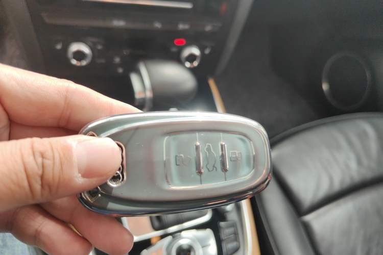 Used Audi Q5 2013 45 TFSI quattro off-road version Vehicle Key