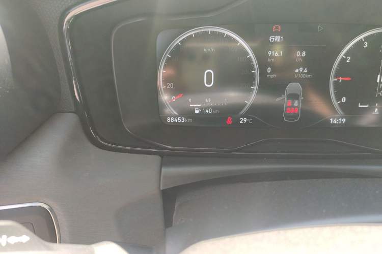 Used Lynk & Co 02 2019 1.5T DCT Two-Wheel Drive Sporty Version China VI Standard Odometer Close Up