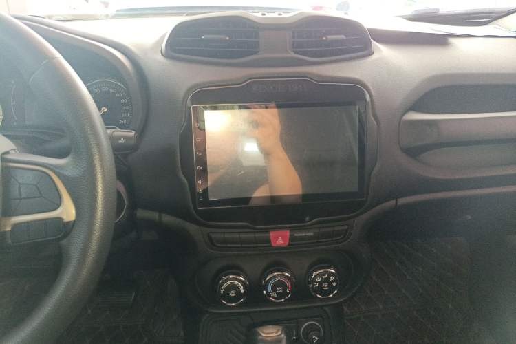 Used Jeep Renegade 2017 180T Automatic Kinetic Edition+