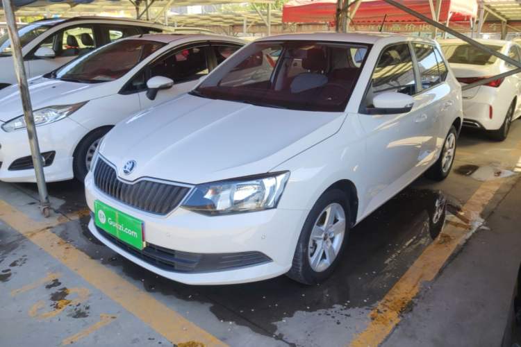 Used Skoda Fabia 2016 1.4L Automatic Car Enjoy Edition