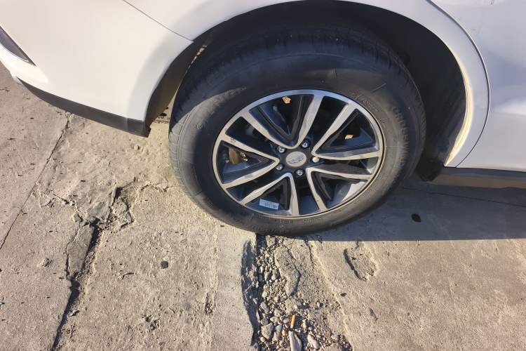 Used Geely Auto Vision X6 2018 1.4T CVT 4G Connected Luxury Version