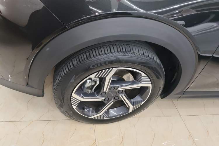 Used Lynk & Co 06 2020 1.5T JinPro model
