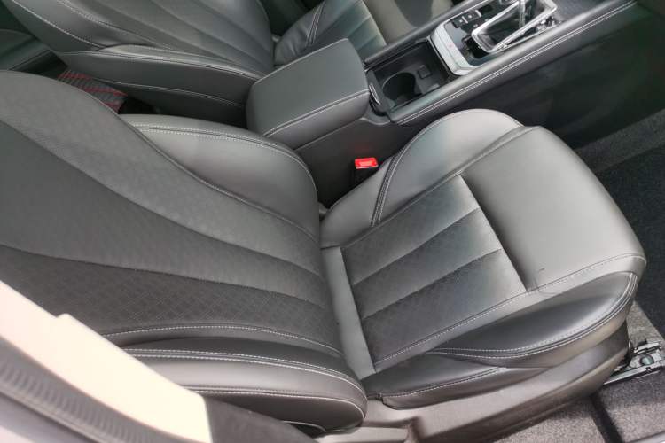 Used JETOUR X90 2019 1.5T Automatic Smart Enjoyment 6-Seater Emission Standard China V Right Front Seat