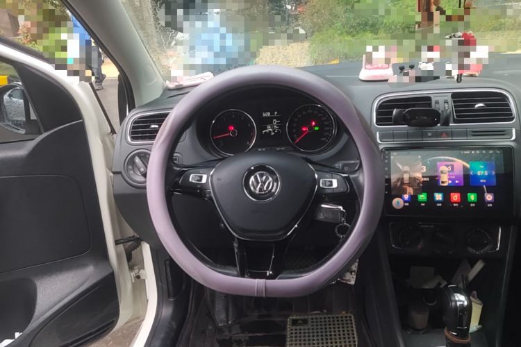 Used Volkswagen Polo 2016 1.6L Automatic Comfort Model Steering Wheel