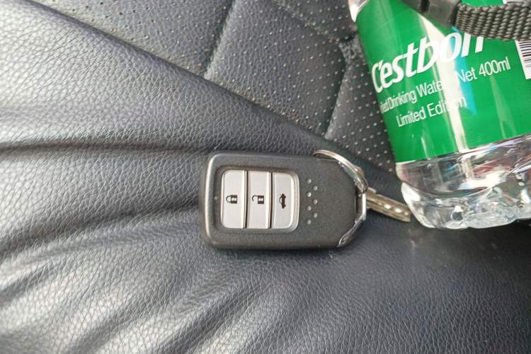 Used Honda Crider 2013 1.8L automatic luxury edition
