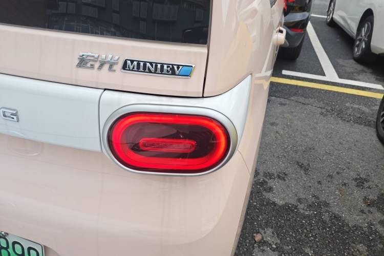 Used Wuling Hongguang MINIEV 2024 3rd Generation 215km Youth Edition