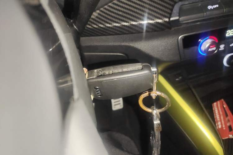 Used Audi Q2L 2018 35 TFSI Fashion Dynamic Version China VI Emission Standard Vehicle Key