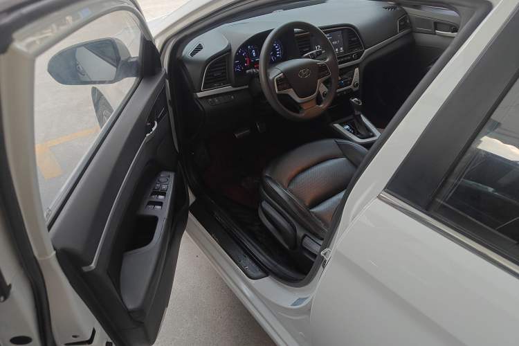 Used Hyundai Elantra (6th Generation / Lingdong) 2016 1.6L Automatic ZhiXuan – Elite Version