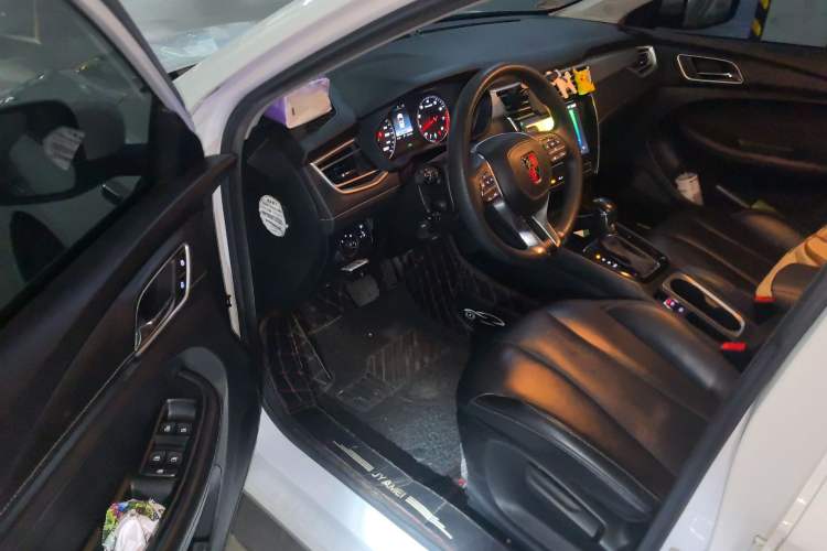 Used Roewe i5 2019 1.5L Automatic 4G Connected Langhao Edition
