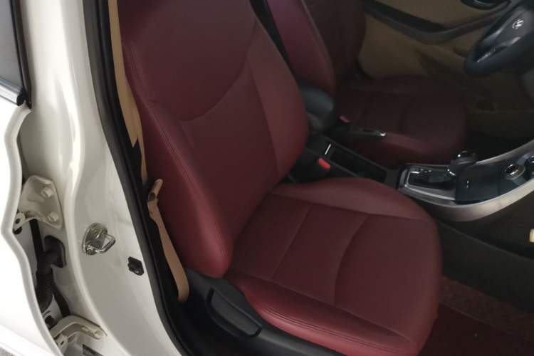 Used Hyundai Elantra (5th Generation / Langdong) 2013 1.6L Automatic Leading Model Right Front Seat