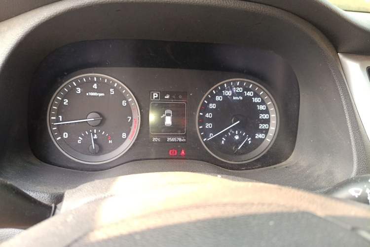 Used Hyundai Tucson 2015 1.6T Dual-Clutch Two-Wheel-Drive Smart Model
