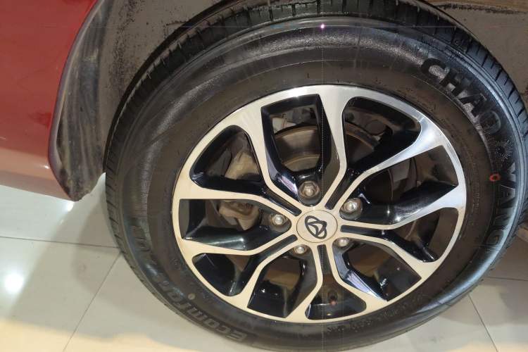 Used CHANGAN KAICHENG Oushang A600 2016 1.5L Manual Luxury 7-Seater Right Rear Wheel Hub