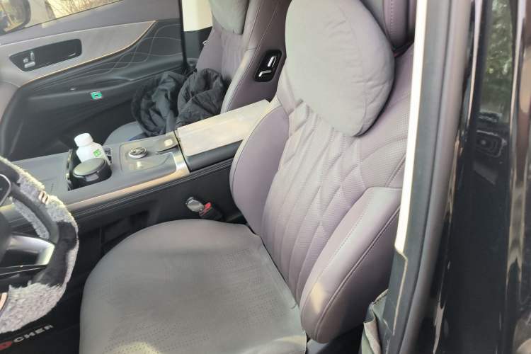 Used Chery Tiggo 9 C-DM 2025 1.5T 106KM Ultra-Comfort Edition 5 Seats Lithium-NMC Left Front Seat