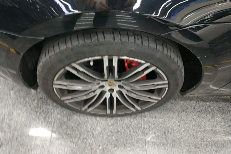 Used Porsche Macan 2014 Macan Turbo 3.6T Exterior 4