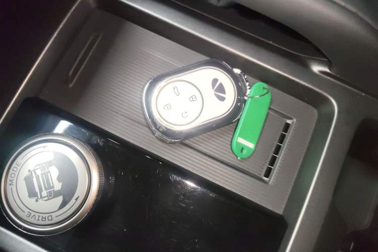 Used Chery Fulwin X3L 2025 Model 205 All-Wheel Drive High-Energy Edition
