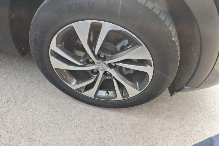 Used Buick Envision 2020 Encore S 652T Two-Wheel Drive Luxury Model
