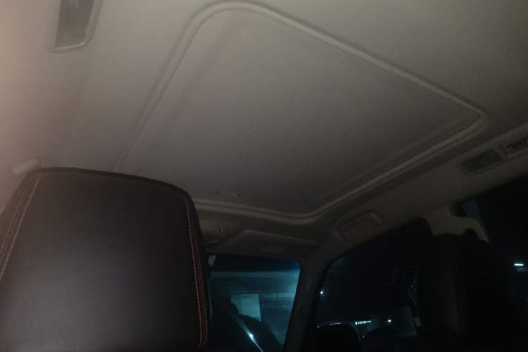 Used Mitsubishi Pajero 2016 3.0L Automatic Standard Version China V Standard Headliner