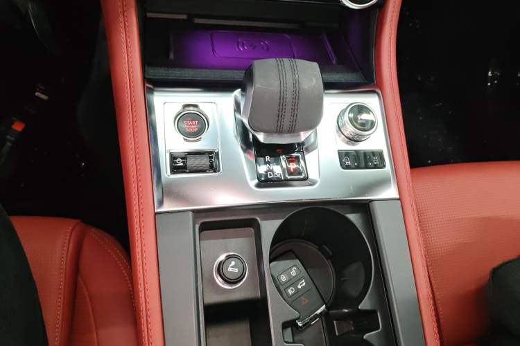 Used Jaguar F-PACE 2024 P250 R-Dynamic SE
