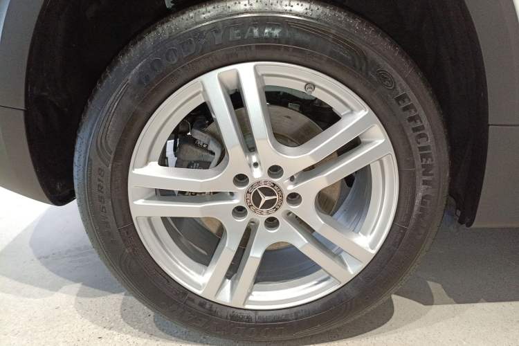 Used Mercedes-Benz GLB 2023 Refresh GLB 200 Fashion Edition
