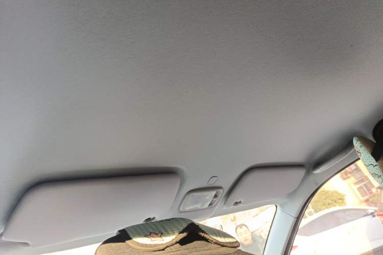 Used Chery QQ Ice Cream 2022 170km Sundae Phosphate Lithium-Ion